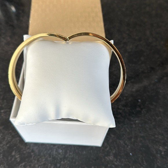 Michael Kors Gold Bracelet - Picture 3 of 6